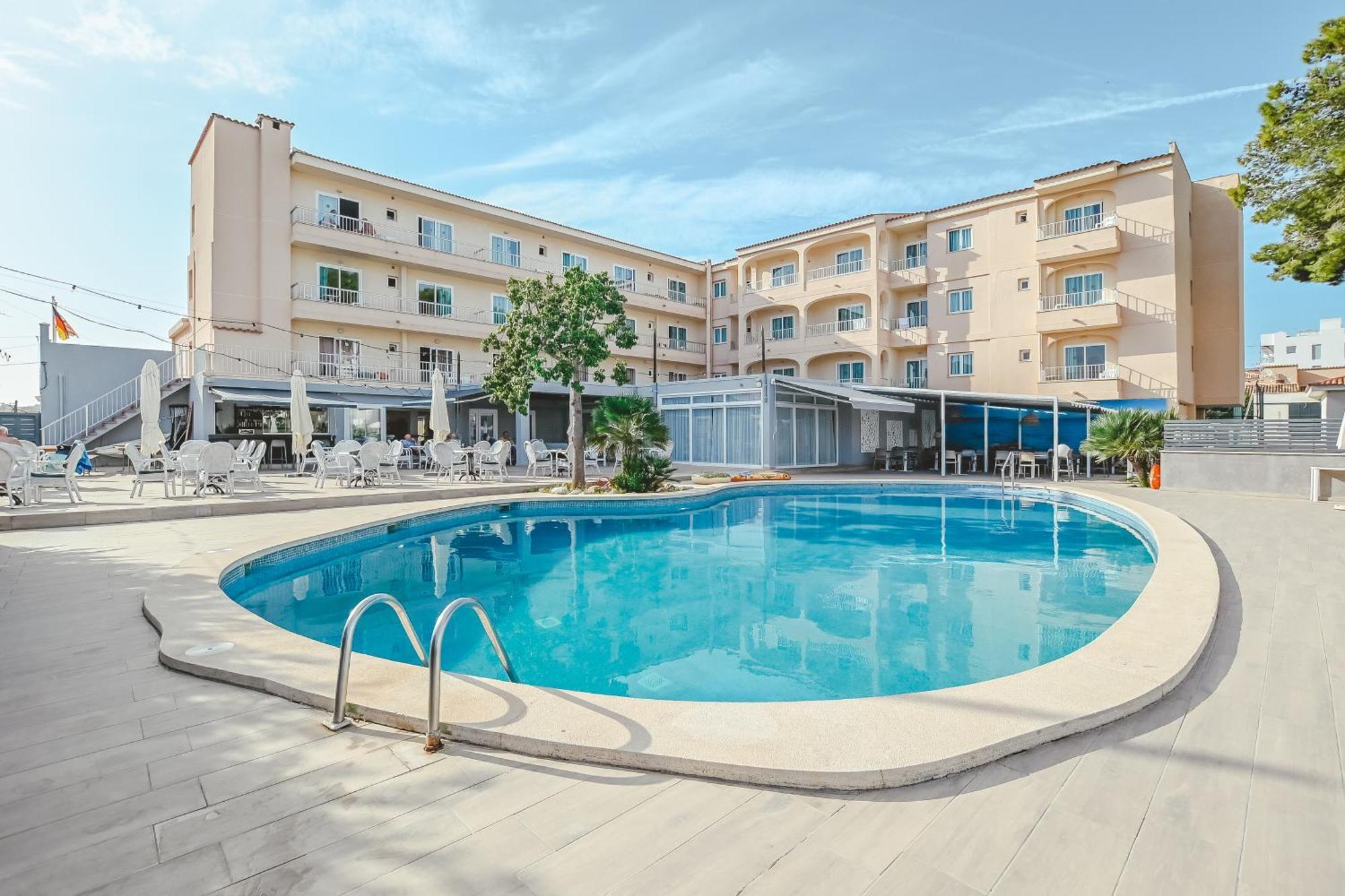 Hotel Lliteras 卡拉纳雅达 外观 照片