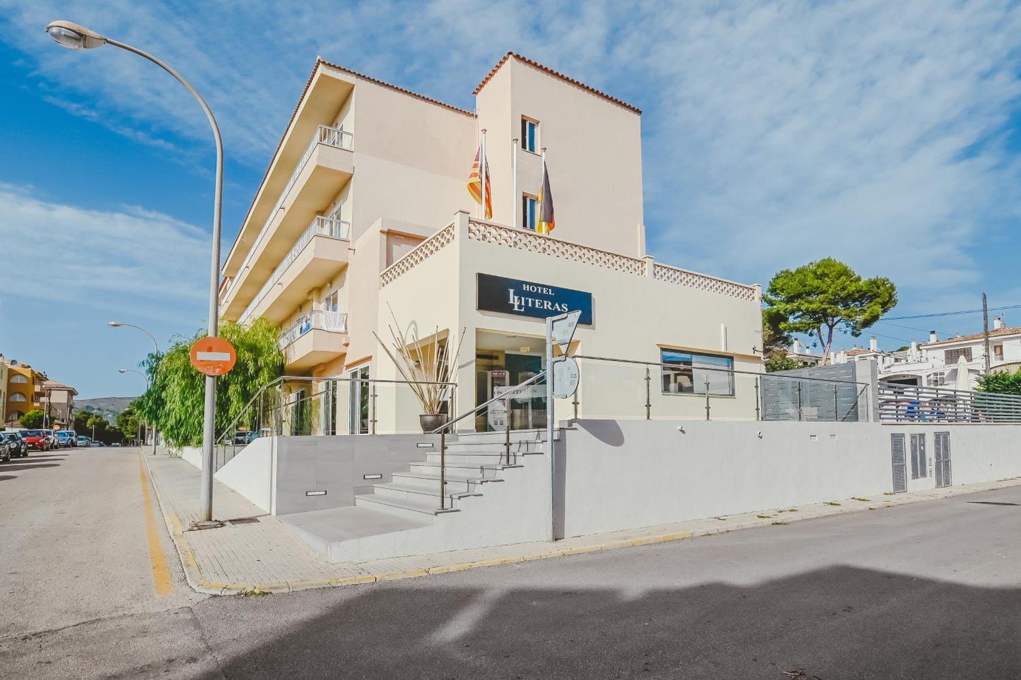 Hotel Lliteras 卡拉纳雅达 外观 照片