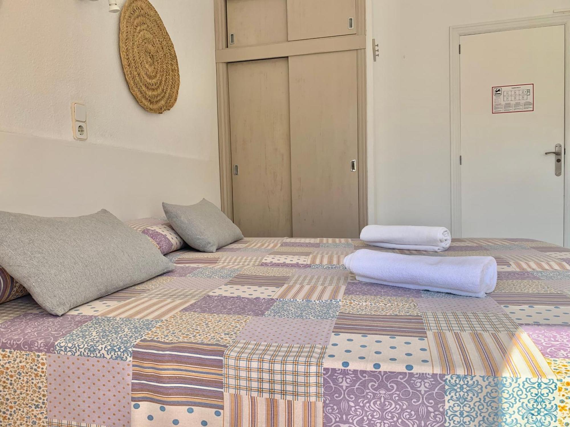 Hotel Lliteras 卡拉纳雅达 外观 照片