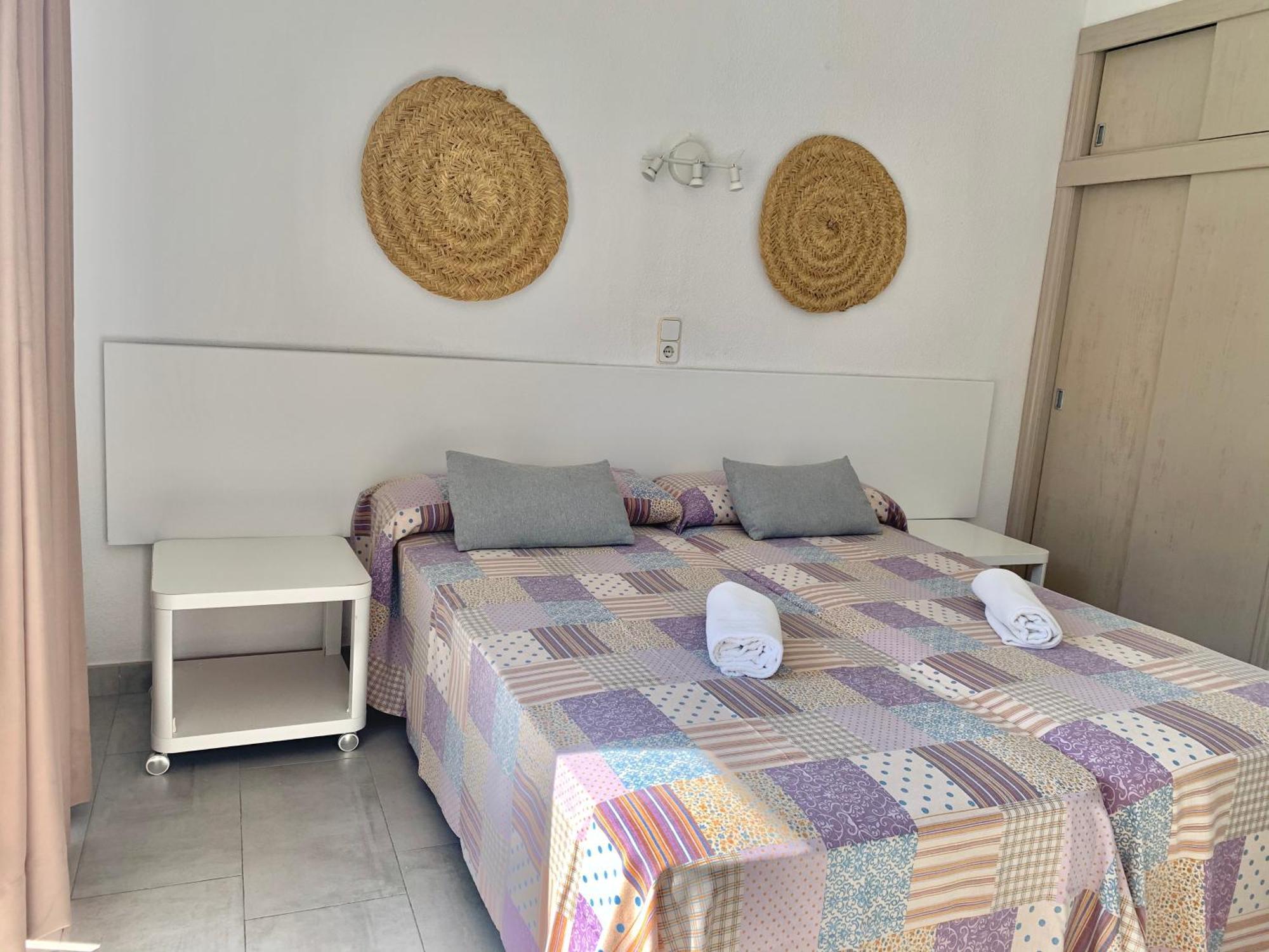 Hotel Lliteras 卡拉纳雅达 外观 照片